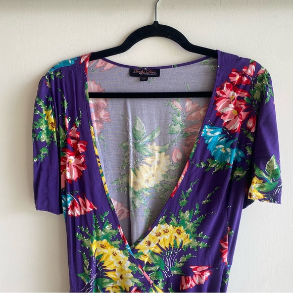 Trashy Diva Bold Bouquet Wrap Dress - Picture 6 of 10